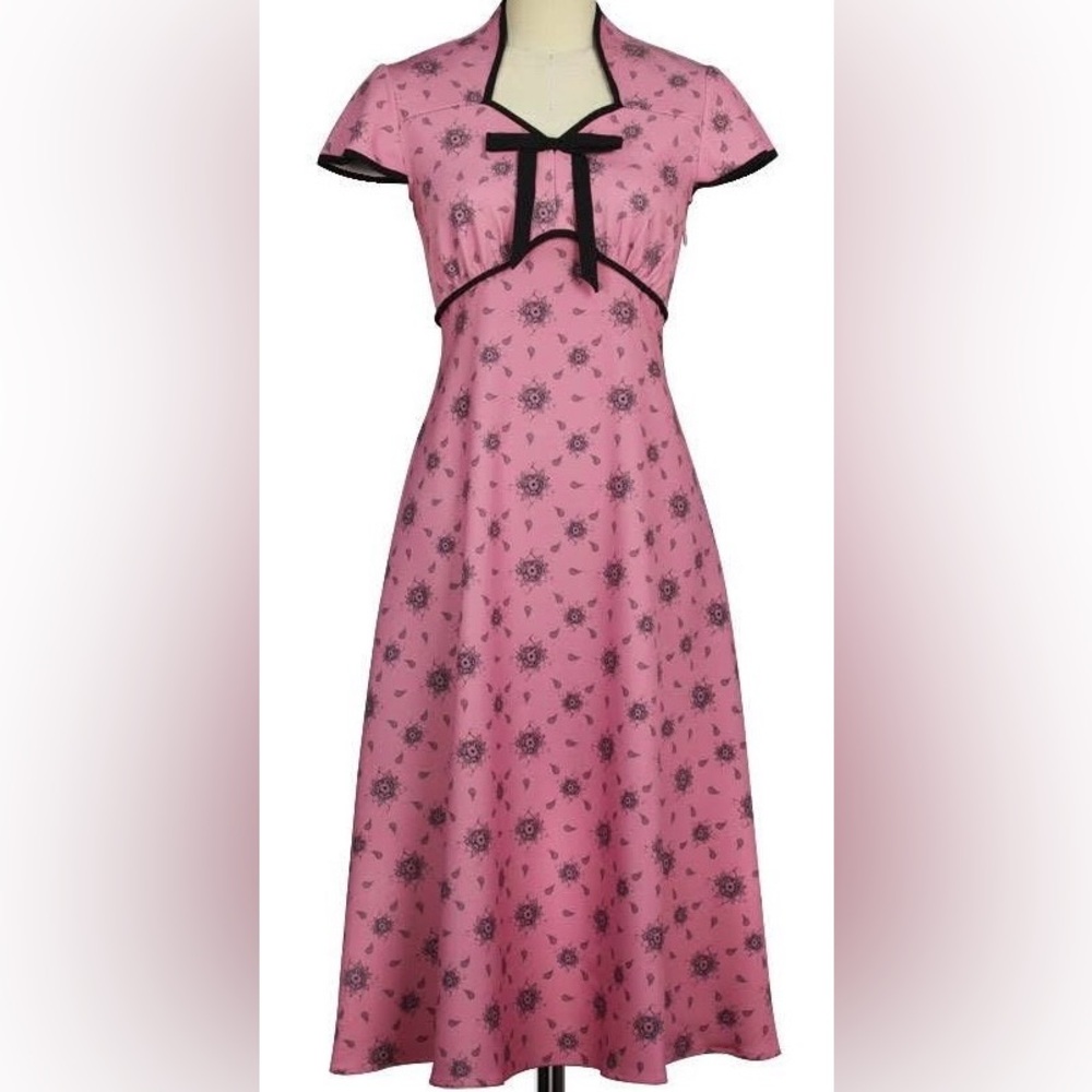 Vintage Inspired Pink and Black Floral Paisley Dress - Picture 6 of 7